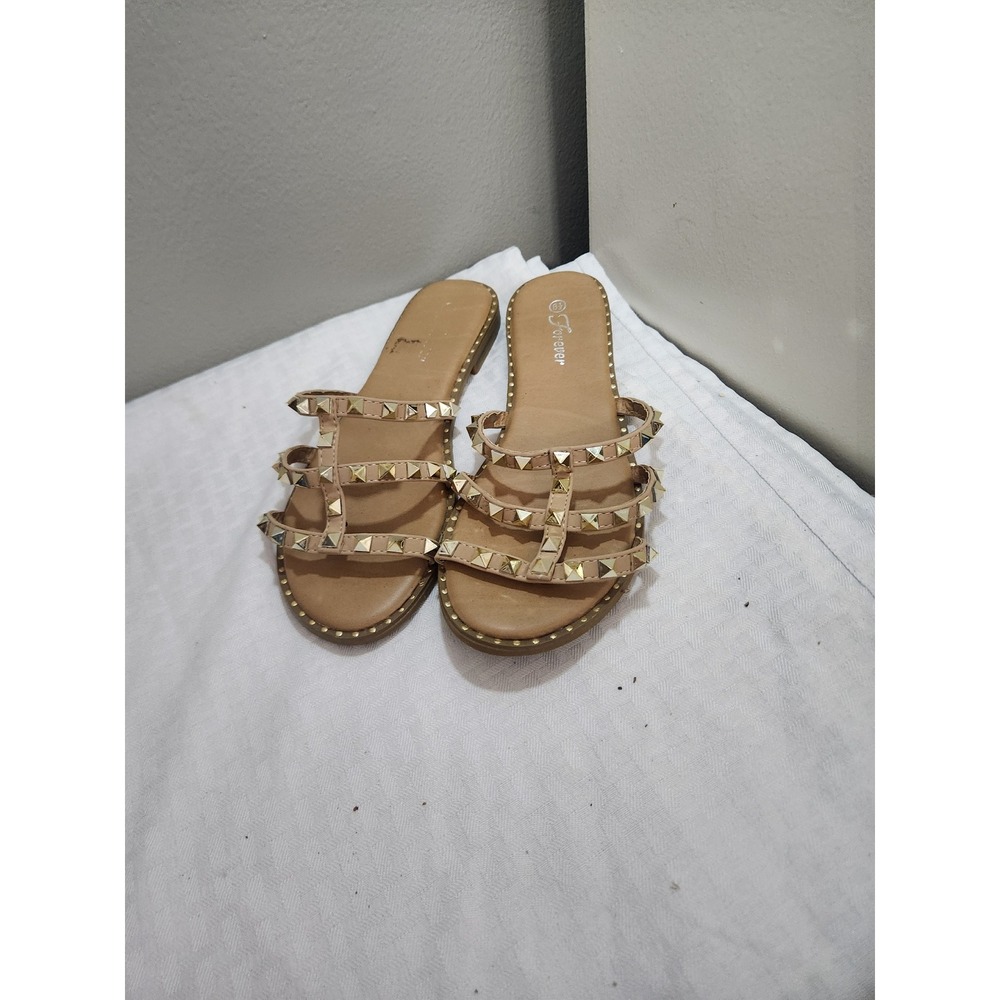Forever Link Women Studded Slide Sandals Tan Nude Gold Pyramid Stud Flats 8.5